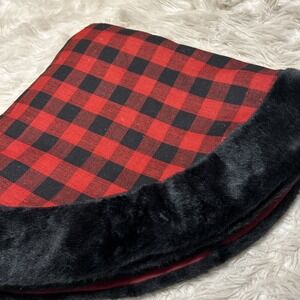 Christmas Tree‎ Skirt 36" Buffalo Plaid Red Black Faux Fur Trim NWT Holiday